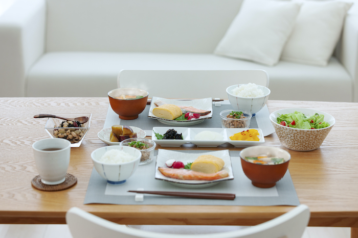 和食の食卓