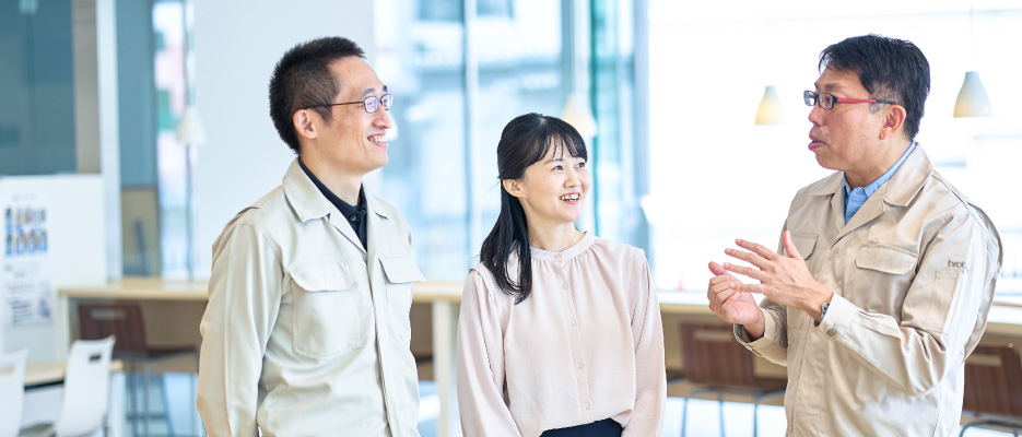 情報系社員対談のイメージ