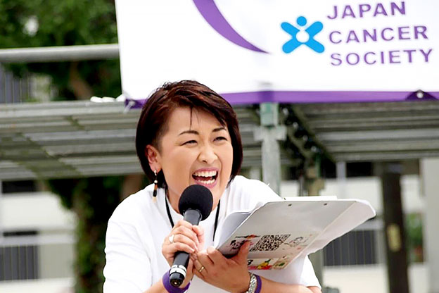 リレー・フォー・ライフの活動をするNさん