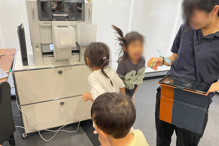 子どもたちの作業する様子3