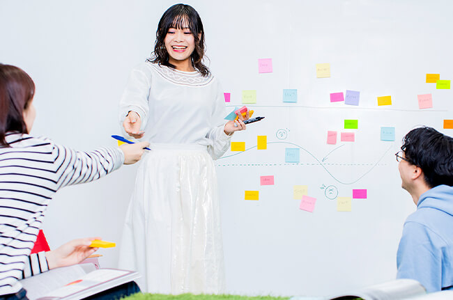 コンセプトから最終デザインまで、自分のセンスを信じて世界観を作る