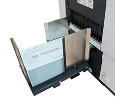 HL-S7000DN専用のハガキなどの給紙装置