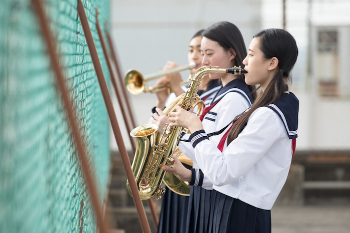 吹奏楽部の学生たち