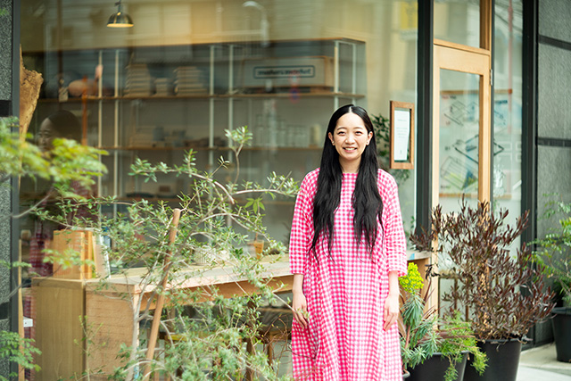 【刺しゅうを入口にして、想像することの楽しさを伝えたい】美術家の神尾茉利さんにインタビュー(SeeSew Projectサイトにジャンプします)