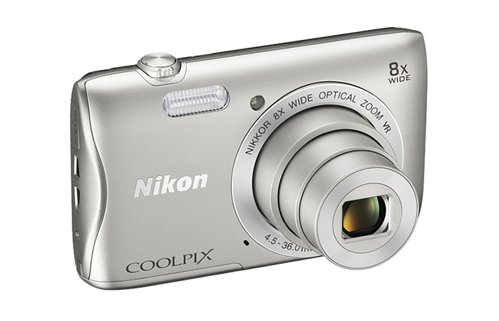 軽くて高性能『NIKON COOLPIX S3700』