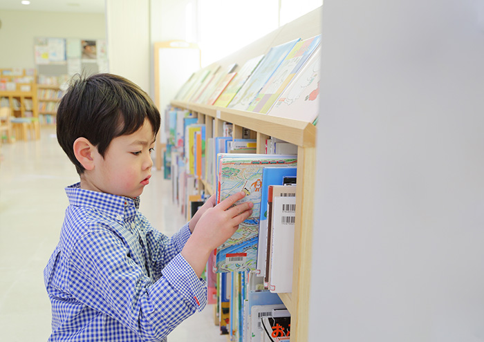 読み聞かせイベントに参加して、子どもの感性を磨く