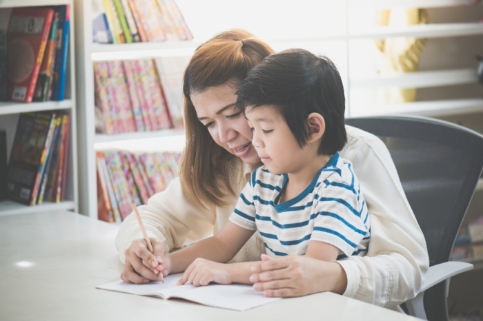 【無料】6歳までに身に付けたい、きれいな文字を書くための「運筆力」とその方法