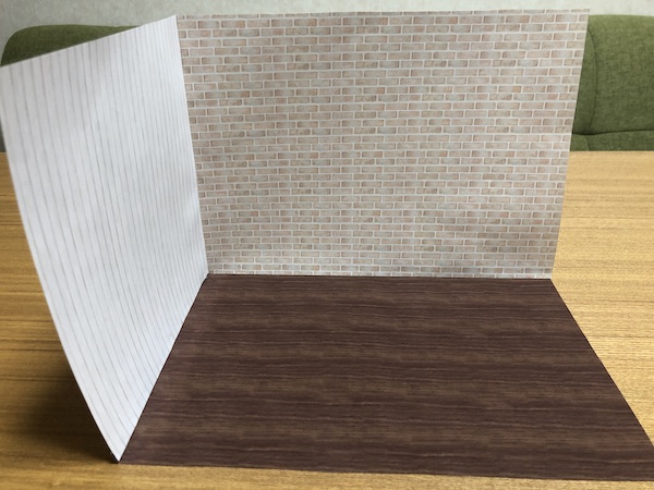 【ミニュチュア家具で理想の部屋づくり】壁紙と床