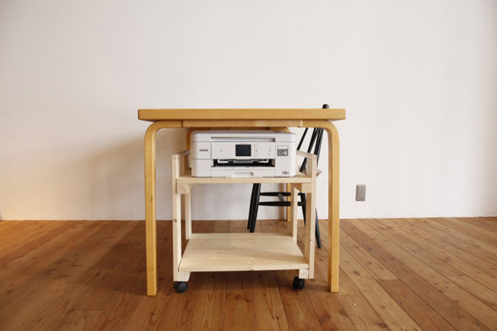 使い勝手を考えて、キャスター付きワゴン