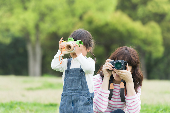  【好奇心を育てよう】お子さまに持たせるキッズカメラの選び方