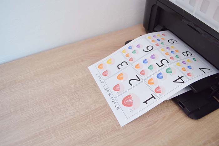用紙に素材を印刷する