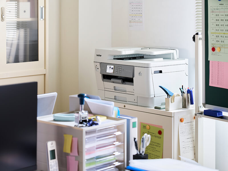 オフィスのプリンター画像