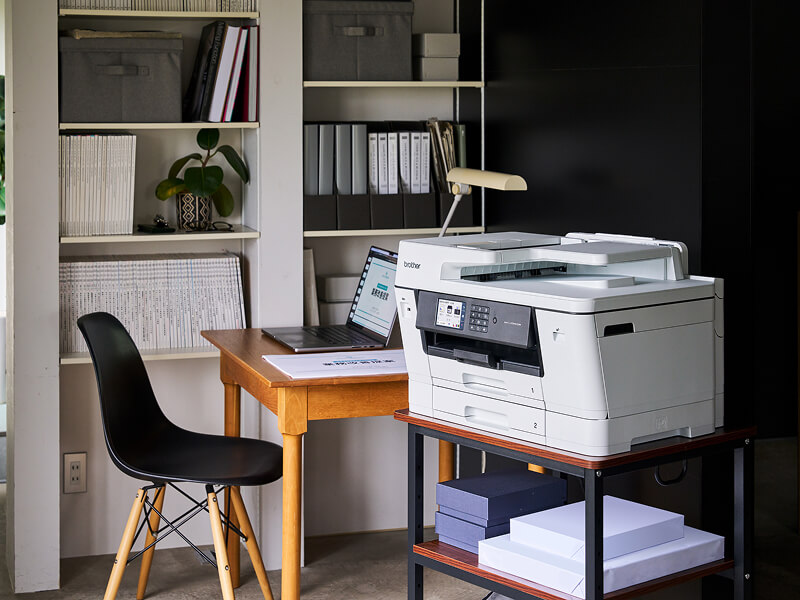 オフィスのプリンター画像