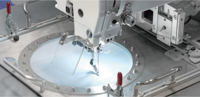 生地厚検知装置を搭載したアームベッド型プログラム式電子ミシンBAS-341K/BAS-342K