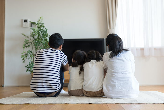 【お休みは家族で映画を観よう】おうち映画館の楽しみ方